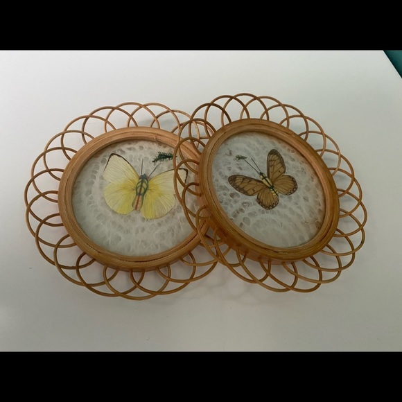 𝅺Sold♻️Vintage Rattan Bamboo Set of 4 Pressed Butterflies Coasters Lace detail - Picture 3 of 8